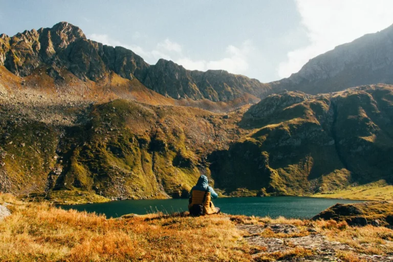 Planifică o drumeție reușită în Munții României – Cele mai populare trasee turistice Planifică o drumeție reușită în Munții României – Cele mai populare trasee turistice